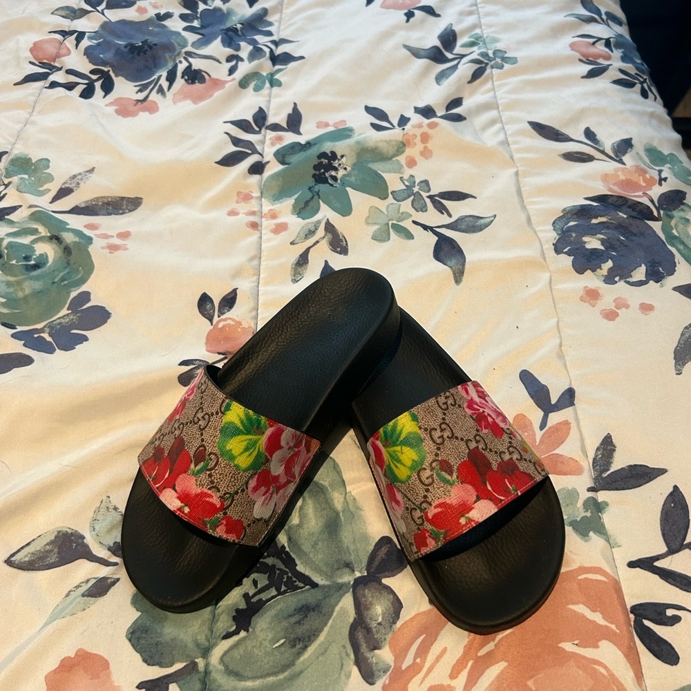 “Gucci” slides 9